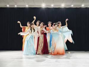 绥中县云想霓裳休闲健身舞蹈工作室 - 绥中店